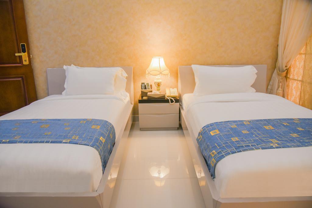 Orchards Cottage Hotel Karachi Bagian luar foto