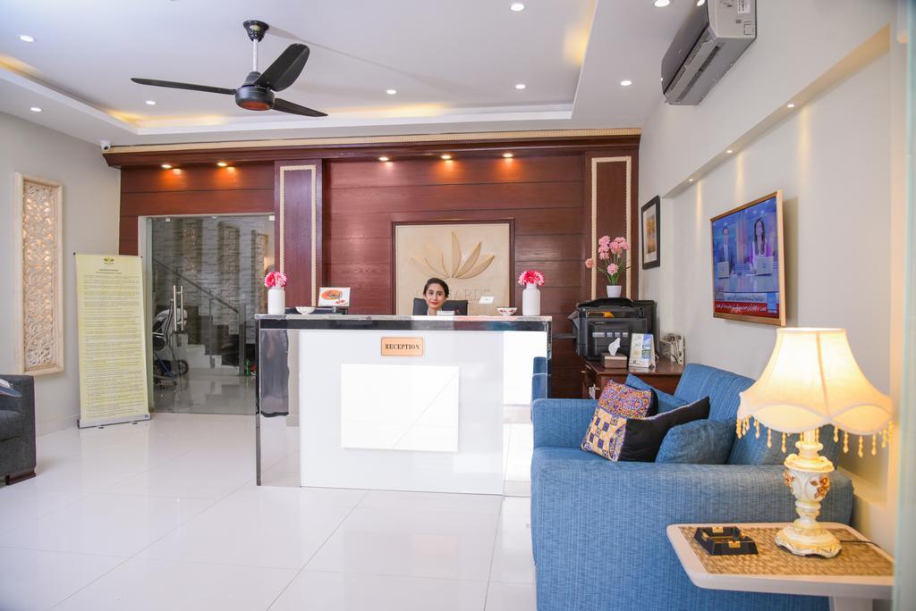 Orchards Cottage Hotel Karachi Bagian luar foto