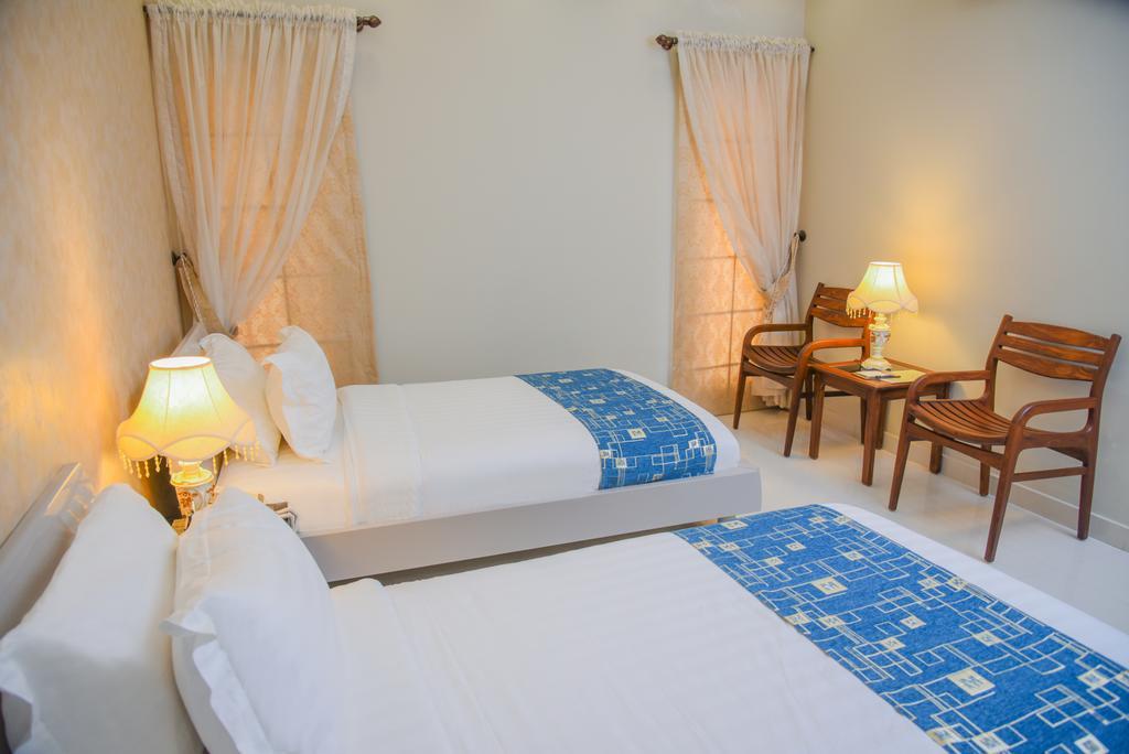 Orchards Cottage Hotel Karachi Bagian luar foto